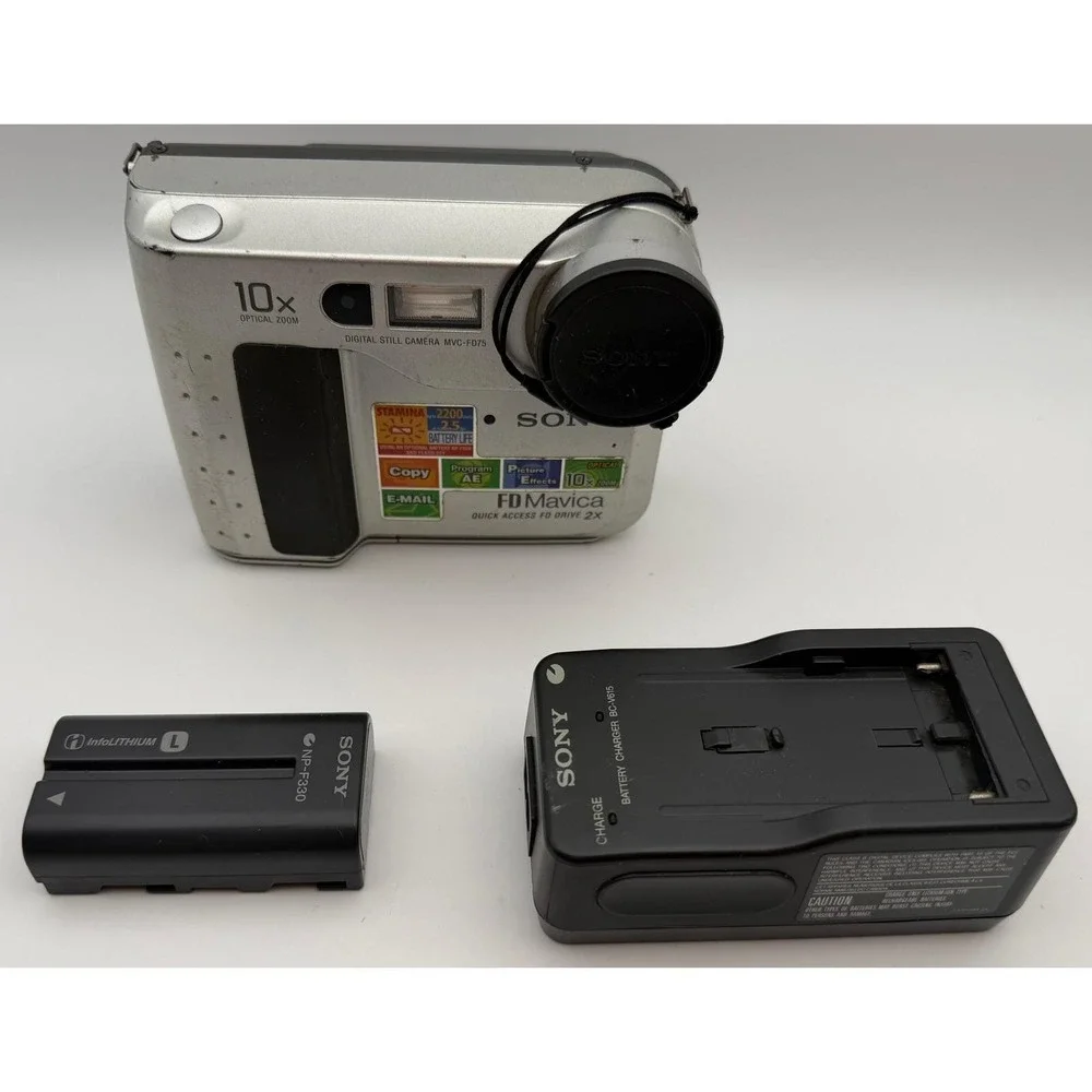 Sony FD‎ Mavica MVC-FD75 Digital Still Camera 10x Zoom Floppy Disk NP-F330